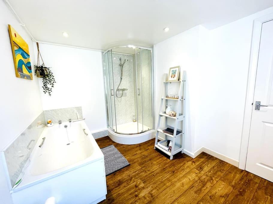 Rookley Villa, 3 Bedroom Family Apartment, Ventnor Εξωτερικό φωτογραφία